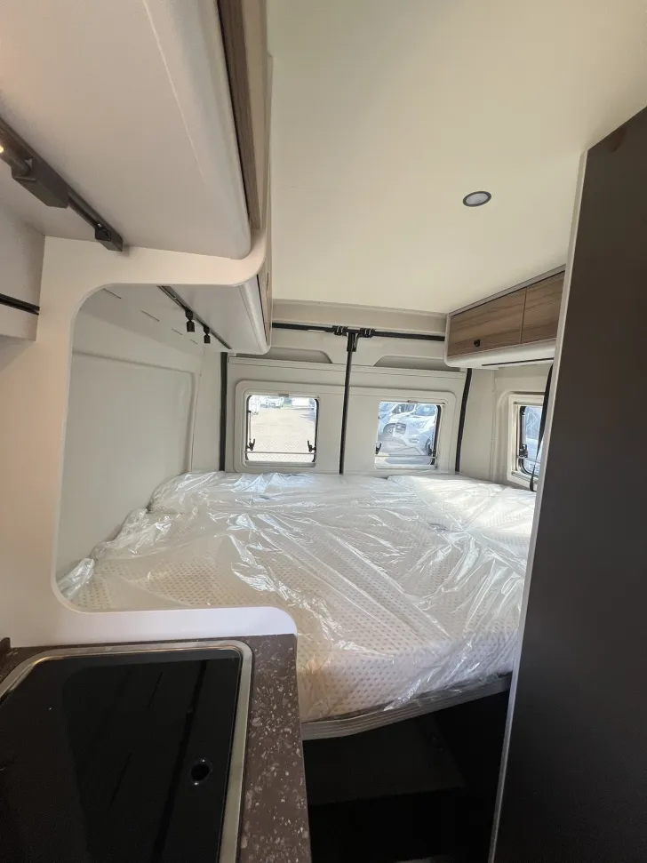 Fahrzeugbild Bürstner B66 C 600  - mit Schlafdach #8