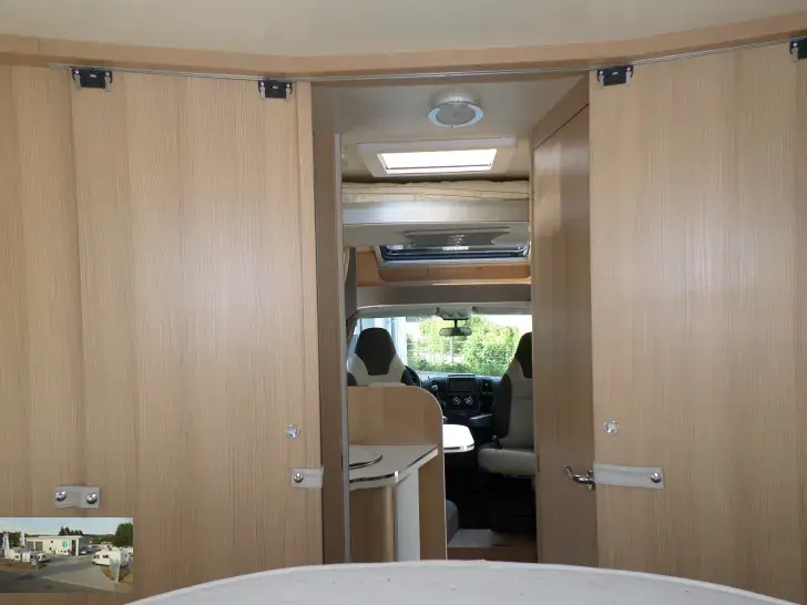 Fahrzeugbild Forster T 741 QB VK 22-Markise, Solar, Queensb. #26