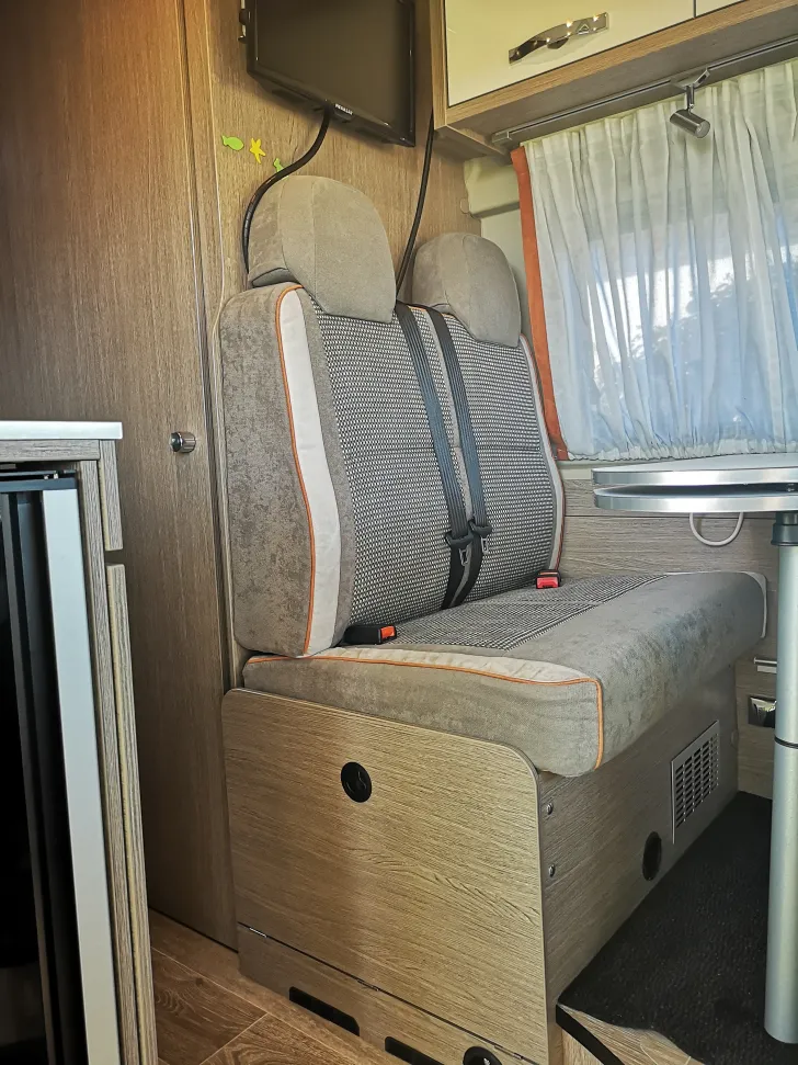 Fahrzeugbild Pössl D-Line 2WIN S #8