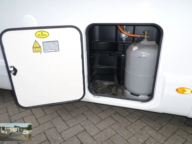 Fahrzeugbild Forster T 741 QB VK 22-Markise, Solar, Queensb. #52