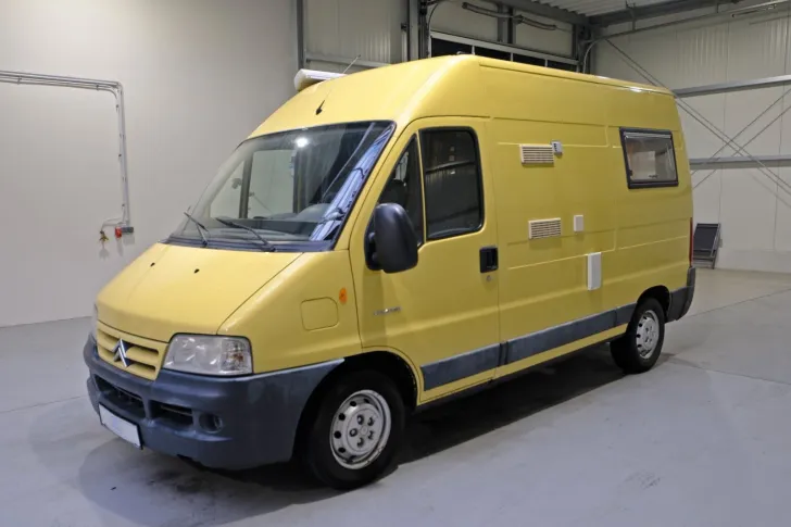 Fahrzeugbild Burow Petite ähn. Ausbau/Hecksitzgruppe/Markise/DPF #2