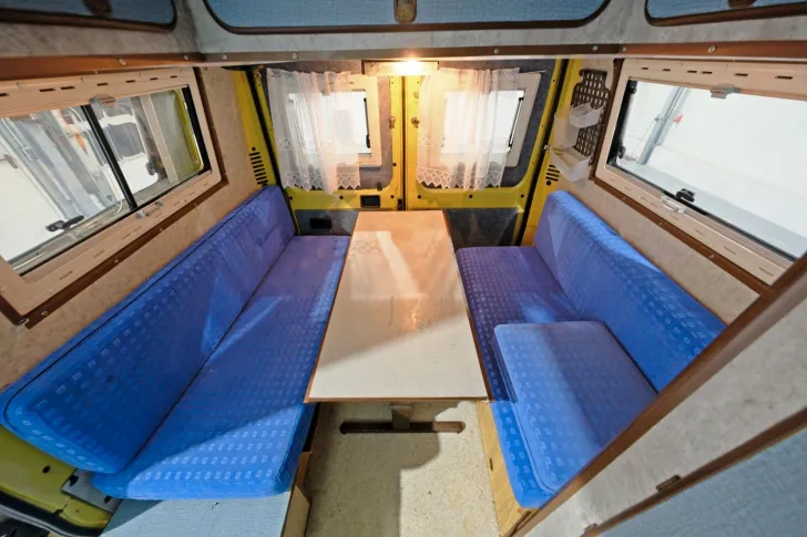 Fahrzeugbild Burow Petite ähn. Ausbau/Hecksitzgruppe/Markise/DPF #8