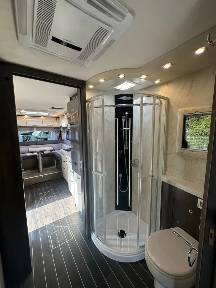 Fahrzeugbild Phoenix TOP-Liner Iveco 8500 BMRSLX Active-Air*AHK*Hubstützen #8