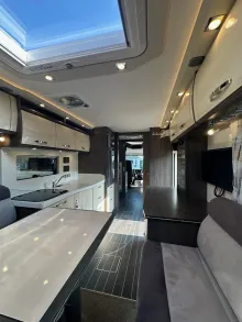 Fahrzeugbild Phoenix TOP-Liner Iveco 8500 BMRSLX #15