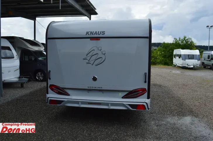 Fahrzeugbild Knaus Südwind 650 PXB 60 YEARS Alde Warmwasserheizung #4