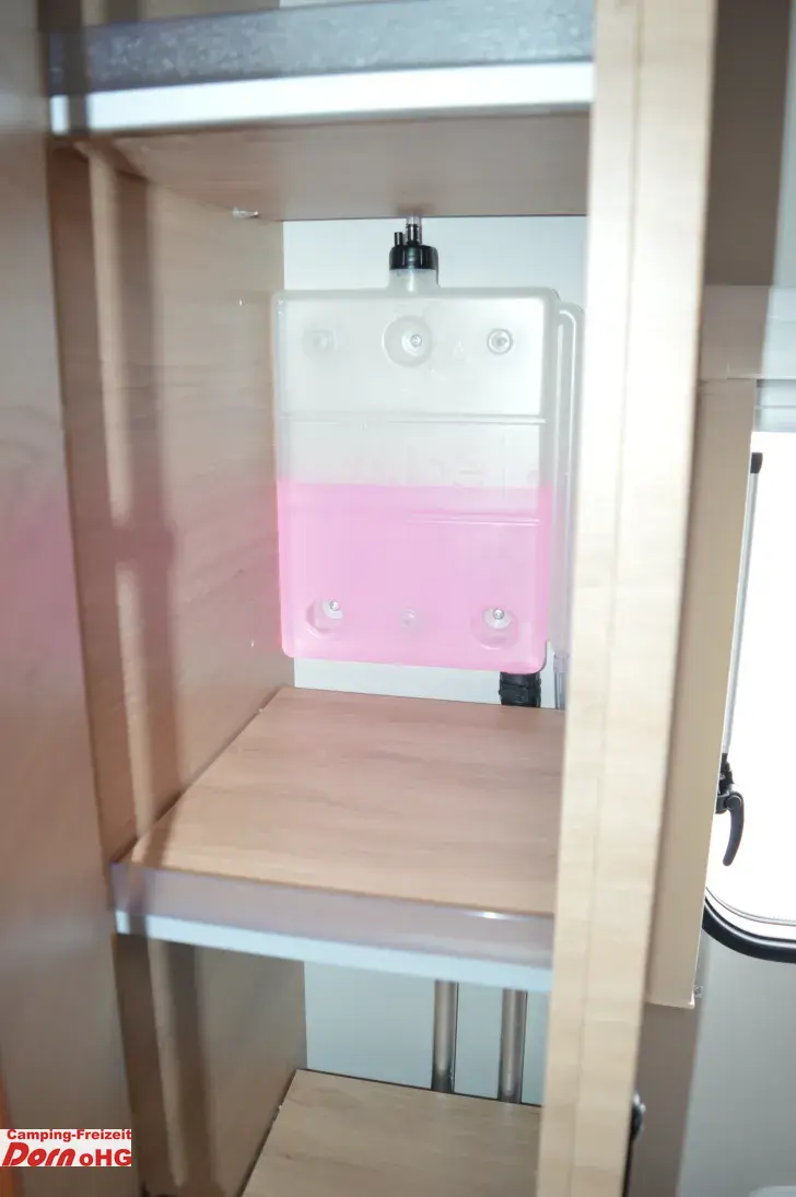 Fahrzeugbild Knaus Südwind 650 PXB 60 YEARS Alde Warmwasserheizung #19