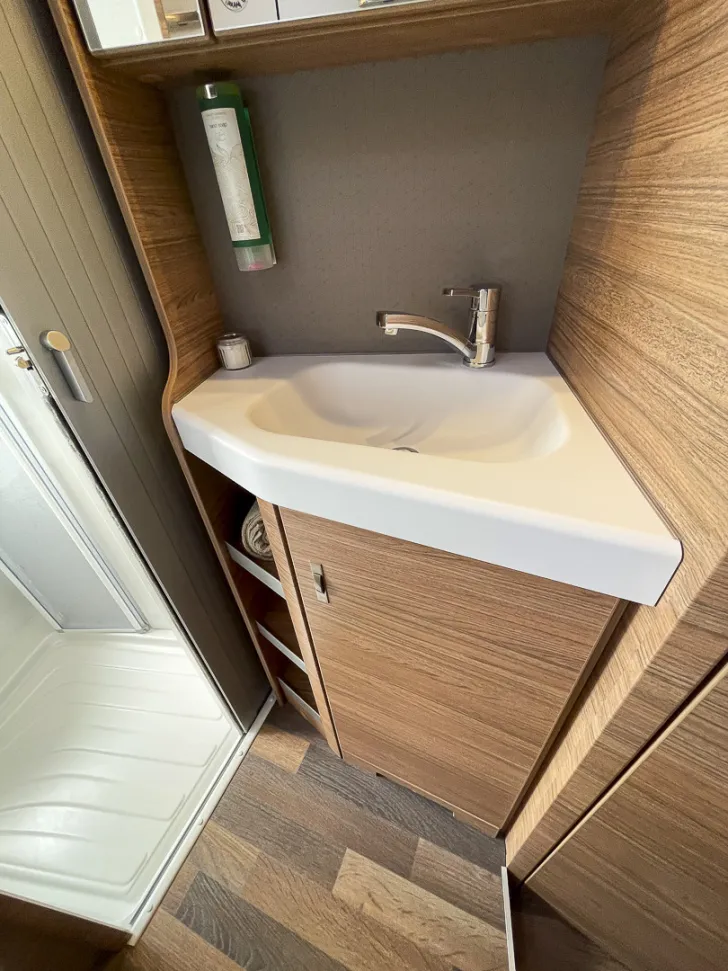 Fahrzeugbild Weinsberg CaraCompact EDITION [PEPPER] 600 MF #37