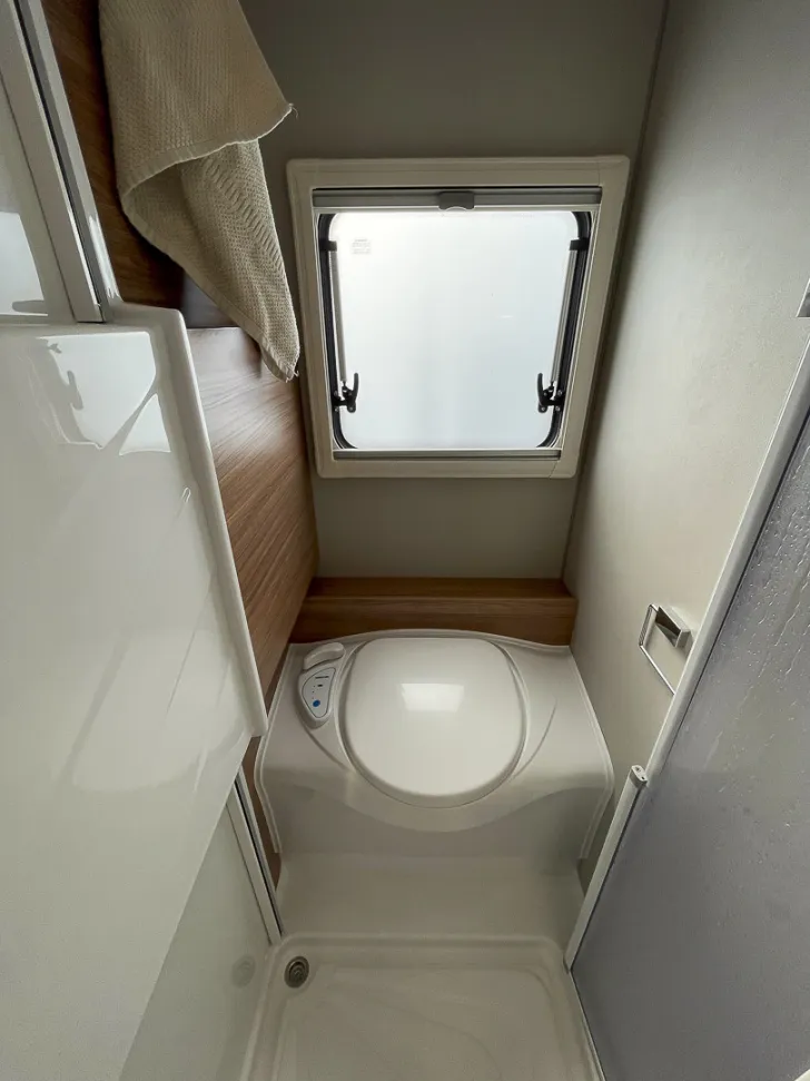 Fahrzeugbild Weinsberg CaraCompact EDITION [PEPPER] 600 MF #41