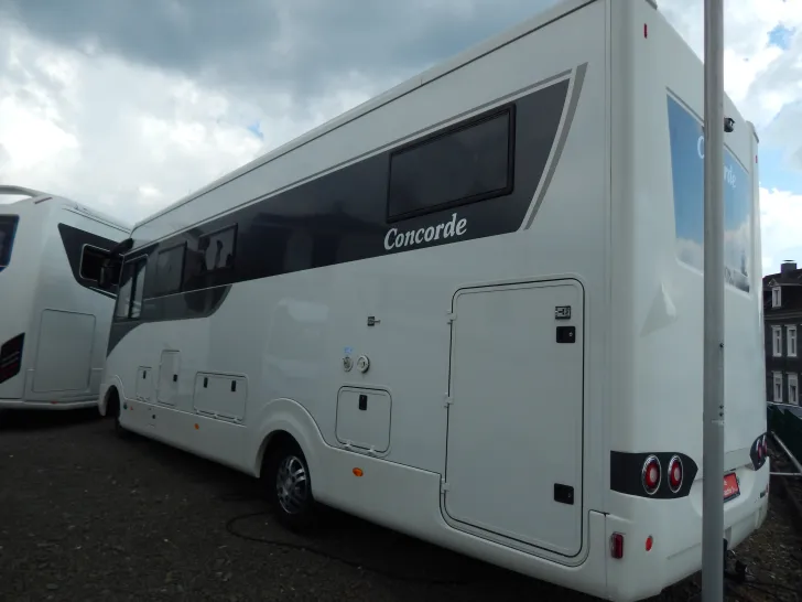 Fahrzeugbild Concorde Carver 844 L EINZELBETTEN+SAT/TV+HUBBETT #4