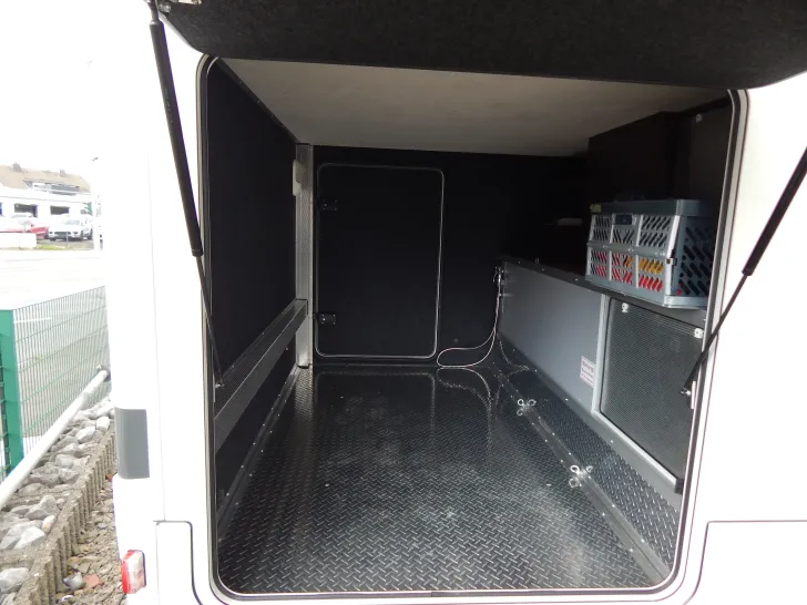 Fahrzeugbild Concorde Carver 844 L EINZELBETTEN+SAT/TV+HUBBETT #6