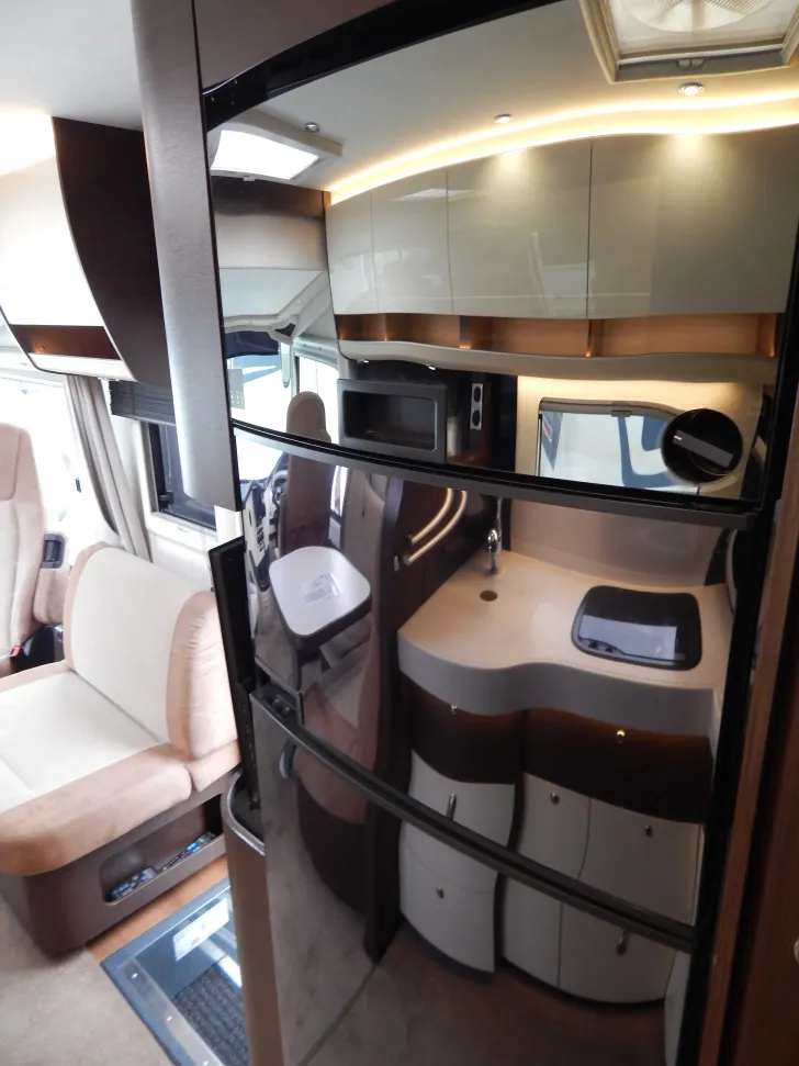 Fahrzeugbild Concorde Carver 844 L EINZELBETTEN+SAT/TV+HUBBETT #12