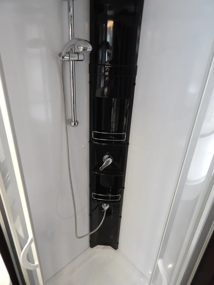 Fahrzeugbild Concorde Carver 844 L EINZELBETTEN+SAT/TV+HUBBETT #14