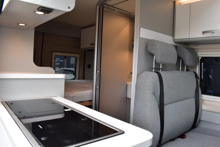 Fahrzeugbild Hymer Free 540 Blue Evolution Schlafdach, Automatik, Navi #11