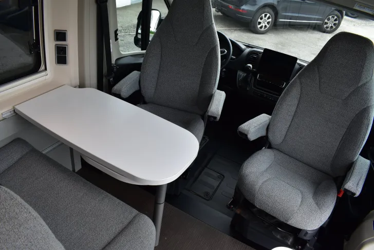 Fahrzeugbild Hymer Free 540 Blue Evolution Schlafdach, Automatik, Navi #12
