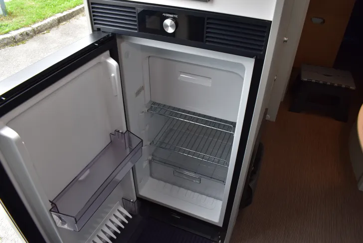 Fahrzeugbild Hymer Free 540 Blue Evolution Schlafdach, Automatik, Navi #17