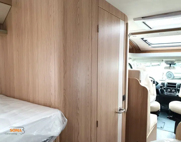 Fahrzeugbild LMC Cruiser 70 V 643 G 70 JAHRE SONDERMODELL ! #16