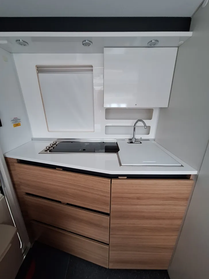 Küchen Adria Action 361 LH