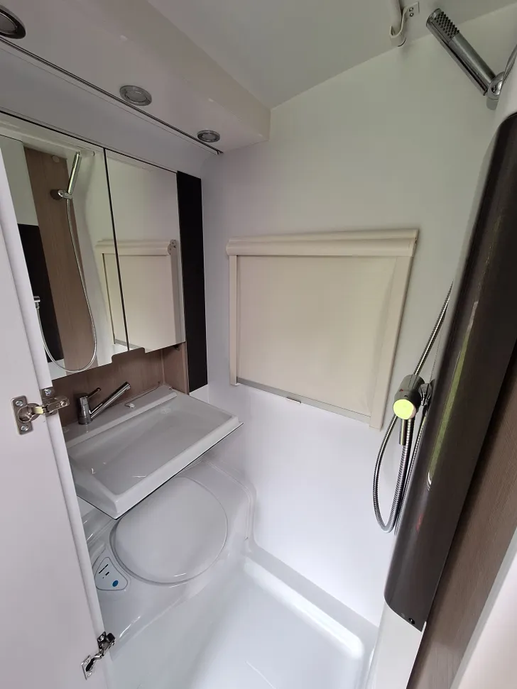 Toilette Adria Action 361 LH