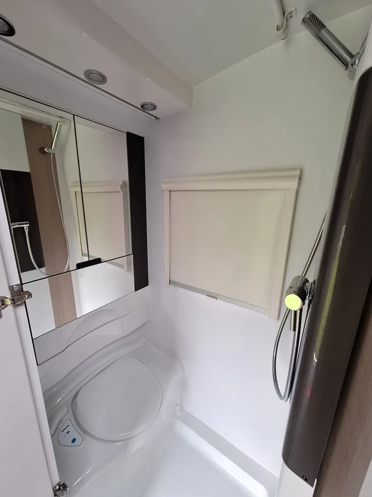 Toilette Adria Action 361 LH