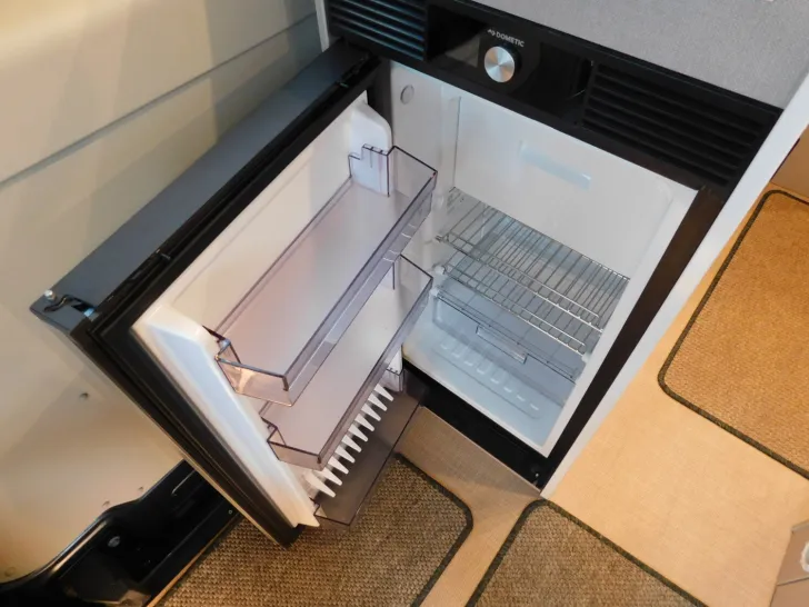 Fahrzeugbild Bürstner Delfin Limited C 621 ---EINZIGARTIG---Schlafdach #14