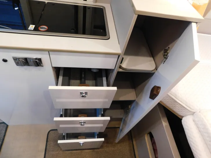 Fahrzeugbild Bürstner Delfin Limited C 621 ---EINZIGARTIG---Schlafdach #19