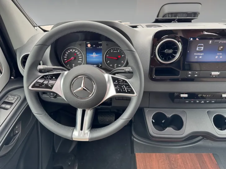 Fahrzeugbild Carthago chic c-line T 4.9 LE Mercedes (236) #9