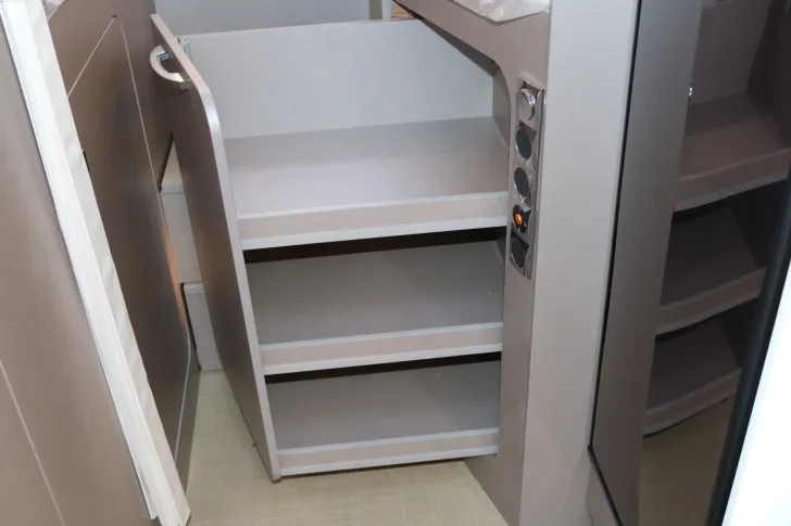 Fahrzeugbild Bürstner Lyseo TD 690 G #10