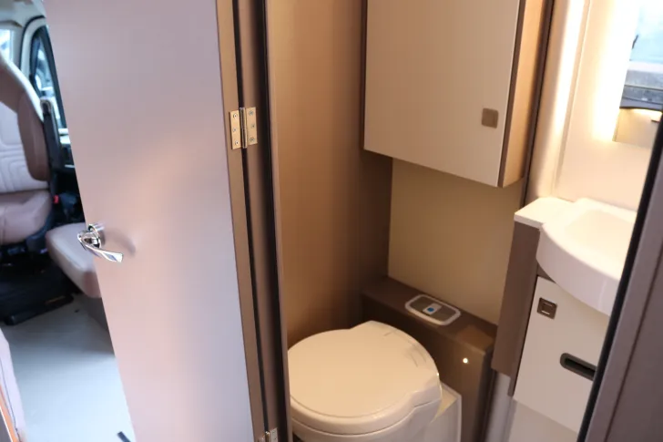 Fahrzeugbild Bürstner Lyseo TD 690 G #11