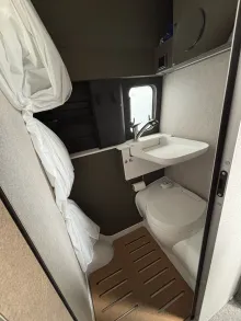 Fahrzeugbild Hymer Camper Van GRAND CANYON S Allrad, Automatik, Iso-Fix uvm #14