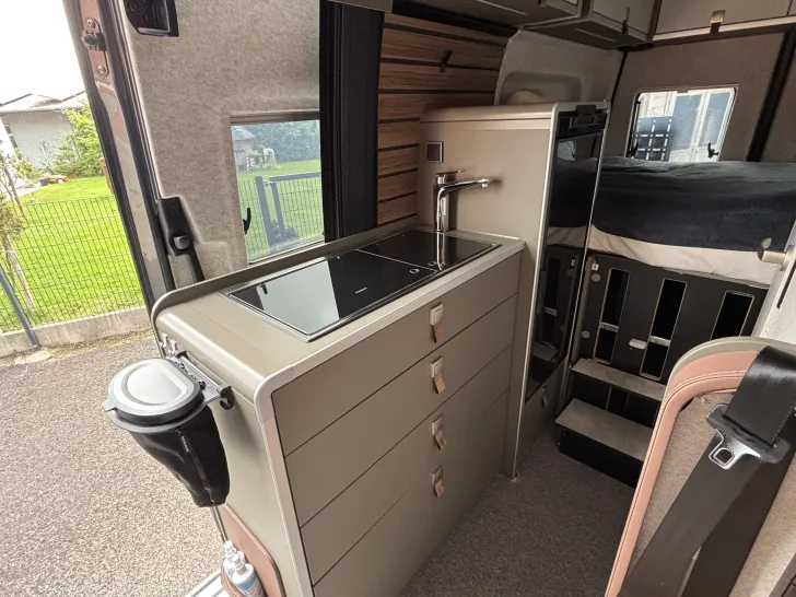 Fahrzeugbild Hymer Camper Van GRAND CANYON S Allrad, Automatik, Iso-Fix uvm #16