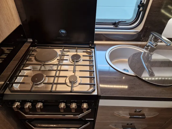 Fahrzeugbild Hobby Prestige 660 WFC #6