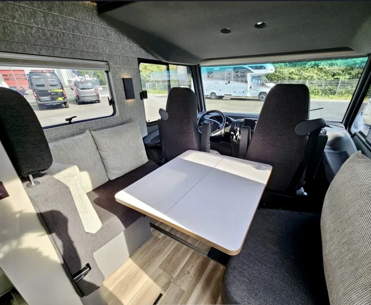 Fahrzeugbild Niesmann + Bischoff iSMOVE 6.9 E #5
