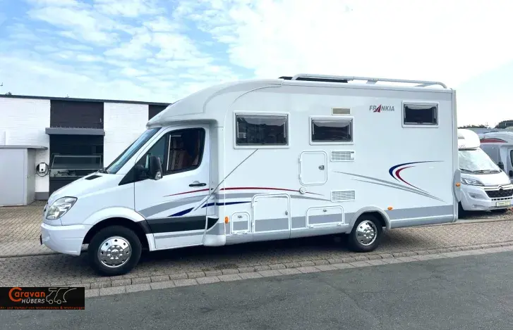 Fahrzeugbild Frankia T 6800 BD #1