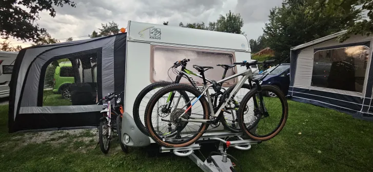 Grundriss Nacht Knaus Südwind 550