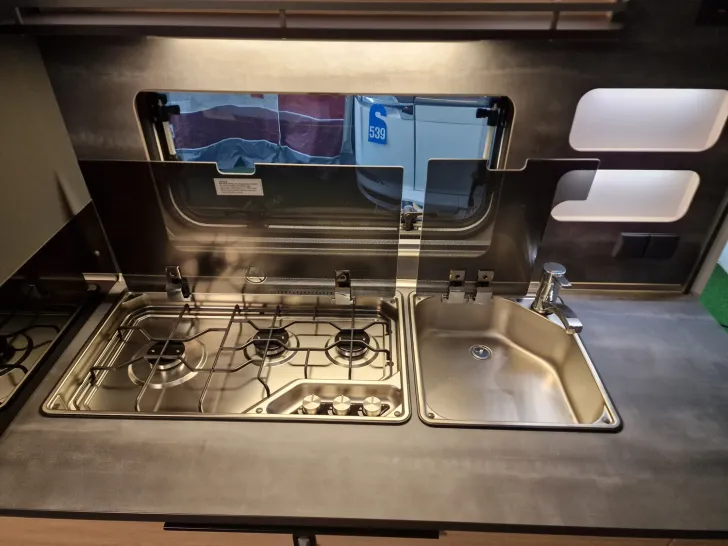 Fahrzeugbild Hobby Maxia 595 KML #9