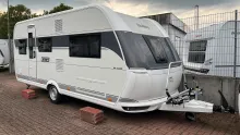 Schräg Vorne Hobby De Luxe 495 UL IC-Line Mover, AutarkP