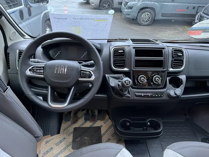 Fahrzeugbild Sunlight V 66 Adventure Edition IC-Line Sondermodell #7