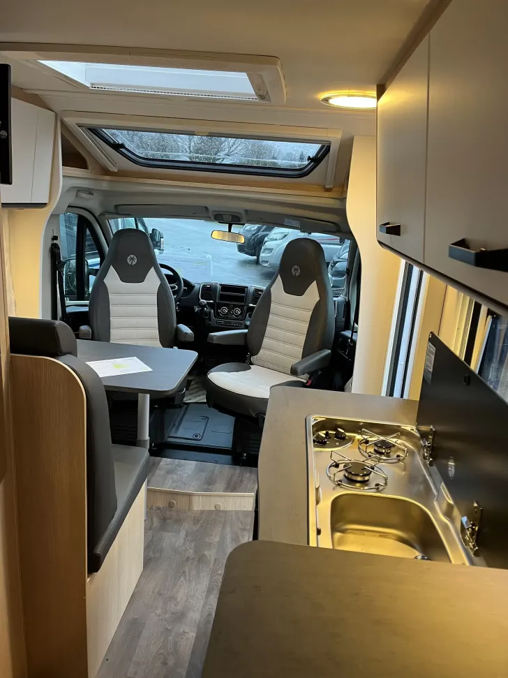 Fahrzeugbild Sunlight V 66 Adventure Edition IC-Line Sondermodell #13