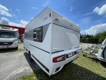 Schräg Hinten LMC Style 400 F - mit Klappbett