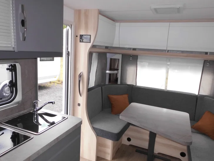 Fahrzeugbild Hobby De Luxe 495 UL 2026 AUTARK 1800kg. Ambiente++ #7