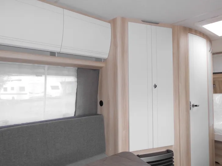 Fahrzeugbild Hobby De Luxe 495 UL 2026 AUTARK 1800kg. Ambiente++ #9