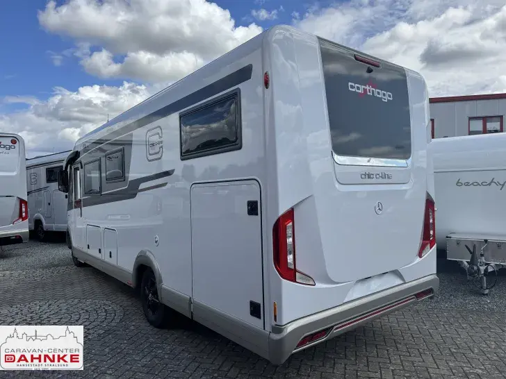 Fahrzeugbild Carthago chic c-line I 4.9 LE L Backofen*Hubbett*Außendusche #3