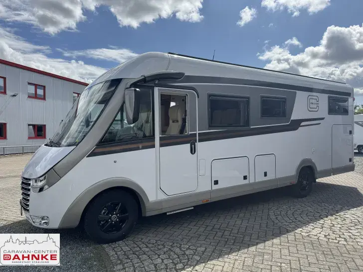 Fahrzeugbild Carthago chic c-line I 4.9 LE L Backofen*Hubbett*Außendusche #4