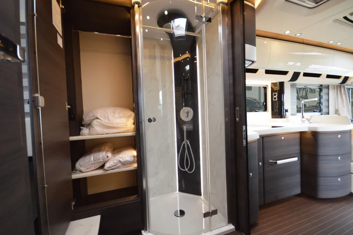 Fahrzeugbild Concorde Liner 990 GI MB Actros*BAR/CL*Hubbett #13