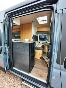 Fahrzeugbild Sunlight Camper Van CLIFF 602 Adventure Edition #4