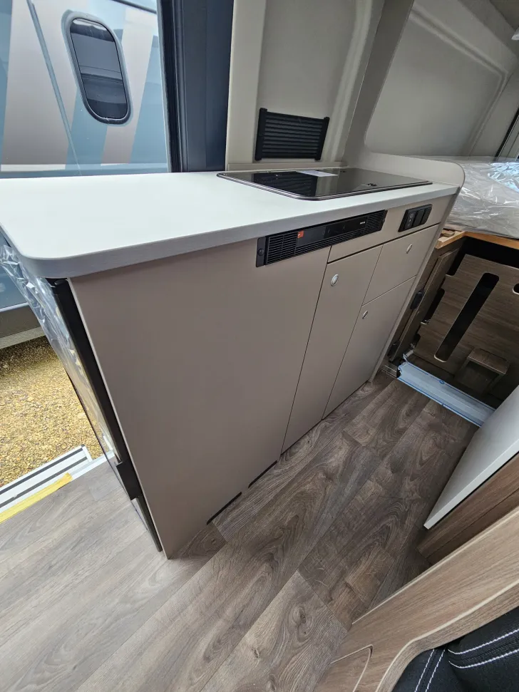 Fahrzeugbild Carado pro CV 640 Markise|Fiat Ducato|Abwassertankhzg. #8