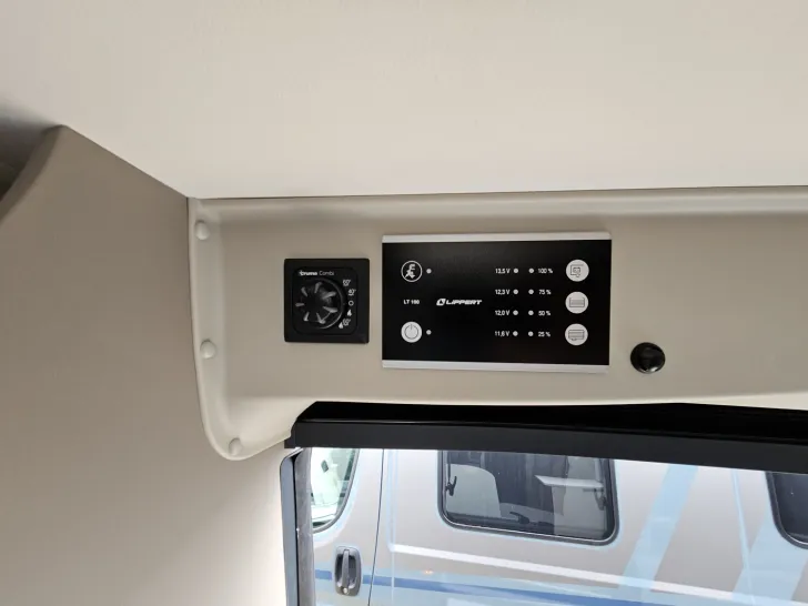 Fahrzeugbild Carado pro CV 640 Markise|Fiat Ducato|Abwassertankhzg. #18