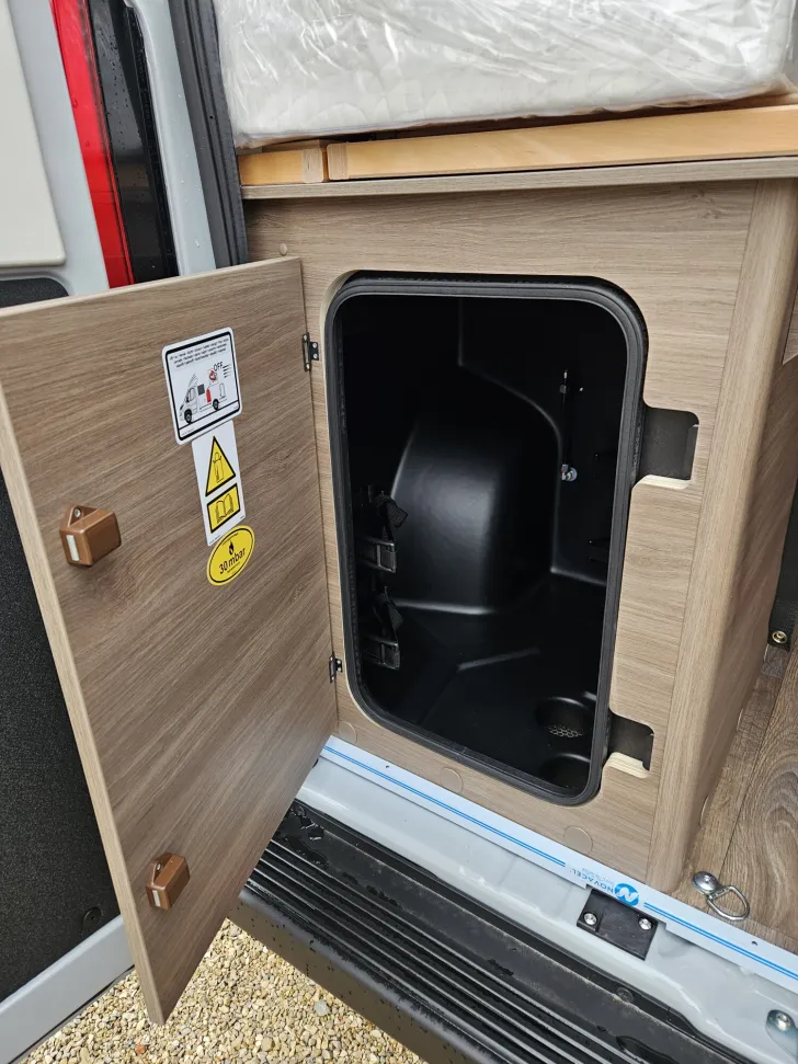 Fahrzeugbild Carado pro CV 640 Markise|Fiat Ducato|Abwassertankhzg. #17