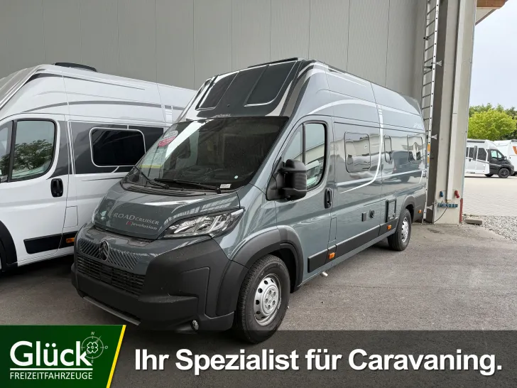 Fahrzeugbild Pössl D-LINE RC REVOLUTION #1