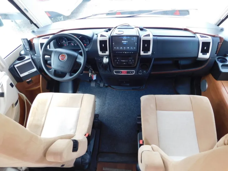 Fahrzeugbild Carthago c-tourer I 148 #7